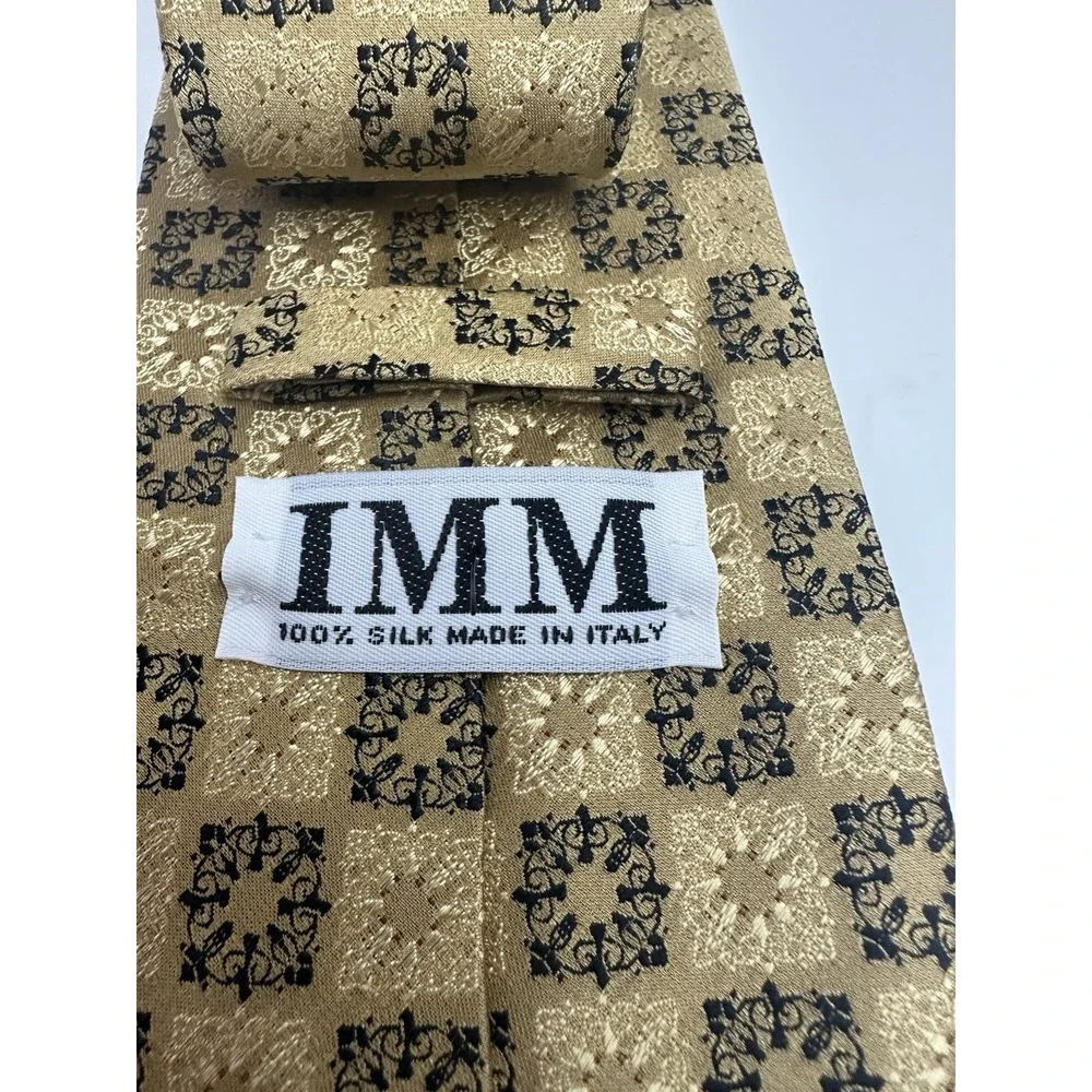IMM Silk Tie Made‎ In Italy Geometric Gold / Black accent Cream
